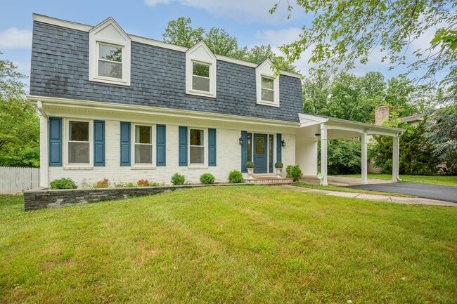 Building Photo - 9911 Barnsbury Ct