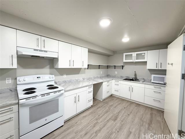 Building Photo - 803 Waimanu St