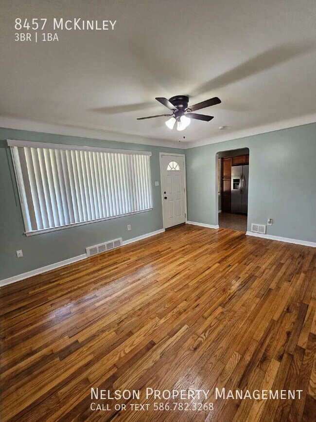 Foto del edificio - 8457 McKinley-