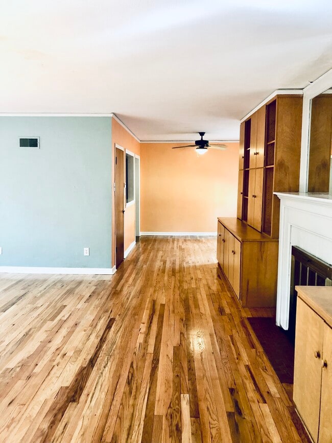 Building Photo - 705 Morningside Dr