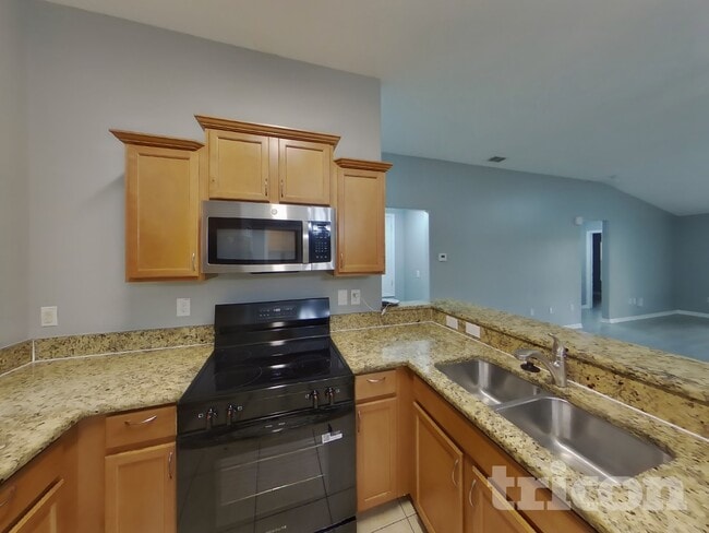 Building Photo - 364 Winthrop Dr