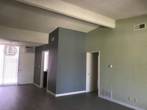 Building Photo - 660 W Bonita Ave