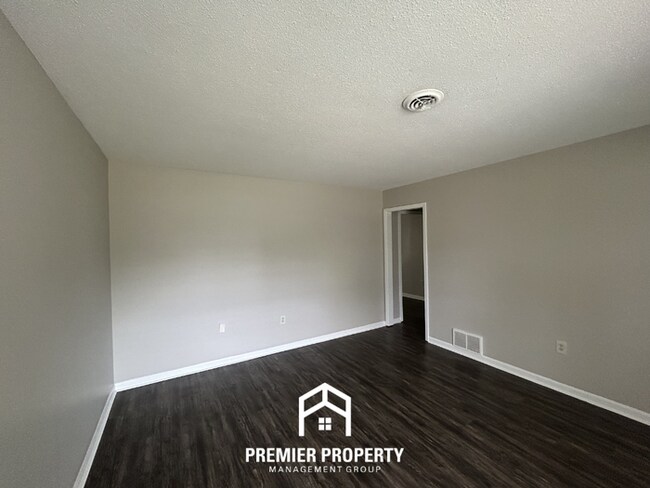 Photo - Charming 3BR/2BA in Southaven | Hardwood Floors & Large Fenced Backyard House