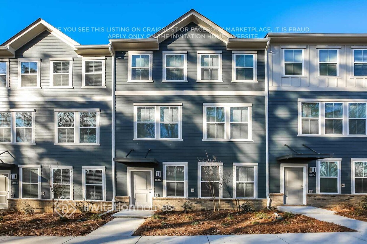 Primary Photo - 8009 Roest Ln