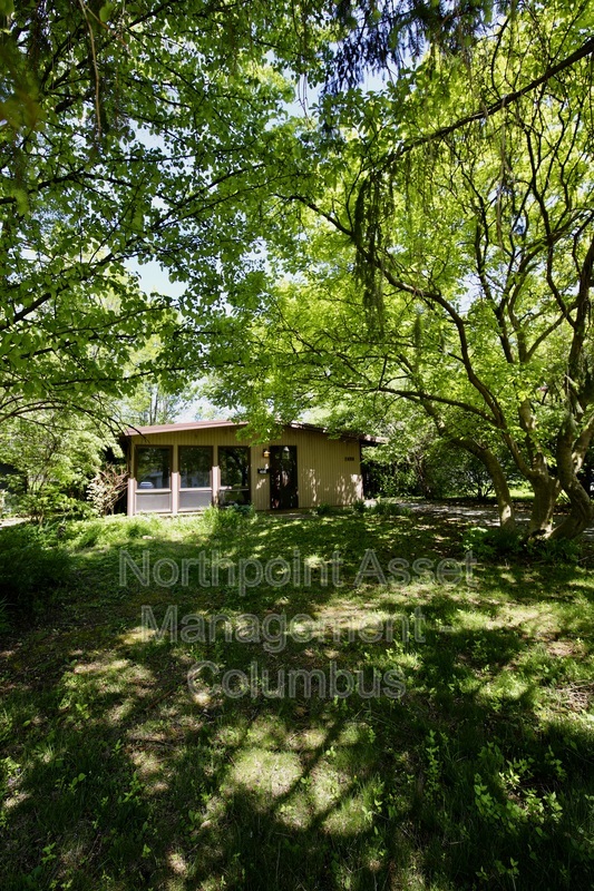Foto del edificio - 2498 Bristol Rd