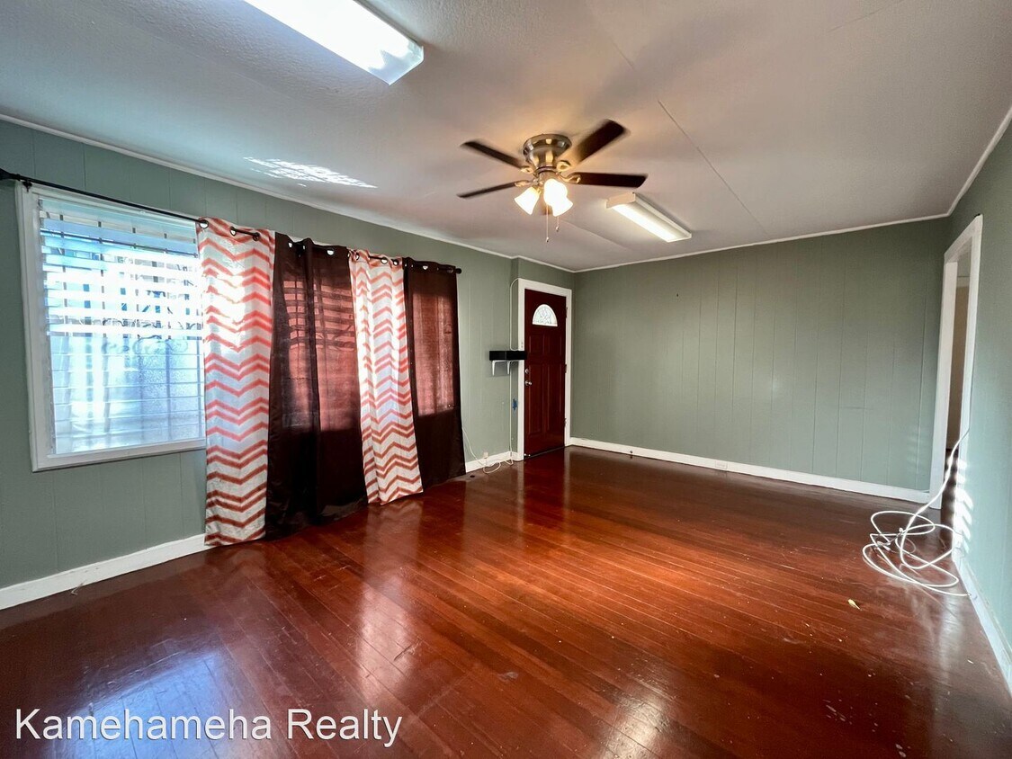 Primary Photo - 3 br, 1.5 bath House - 2139 Mahalo St #B