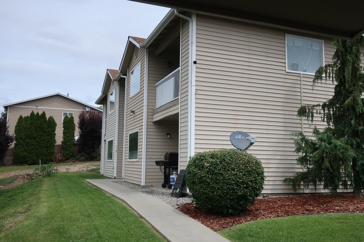 599 Eastmont Ave Unit A, East Wenatchee, WA 98802 599 Eastmont Ave