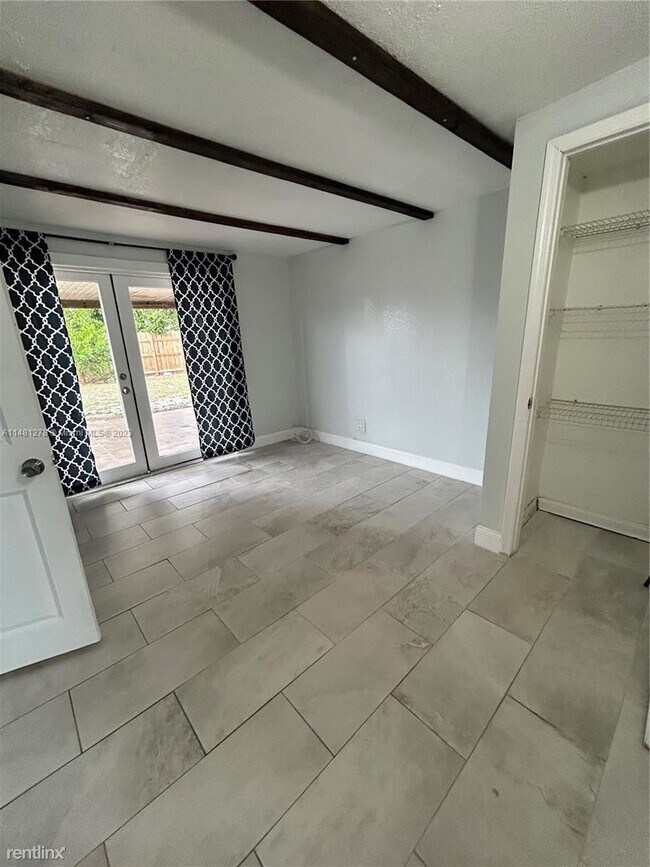 Foto del edificio - 3 br, 2 bath House - 6241 Fletcher St 1