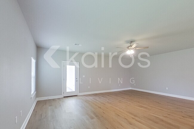Foto del edificio - 13745 Pinyon Dr