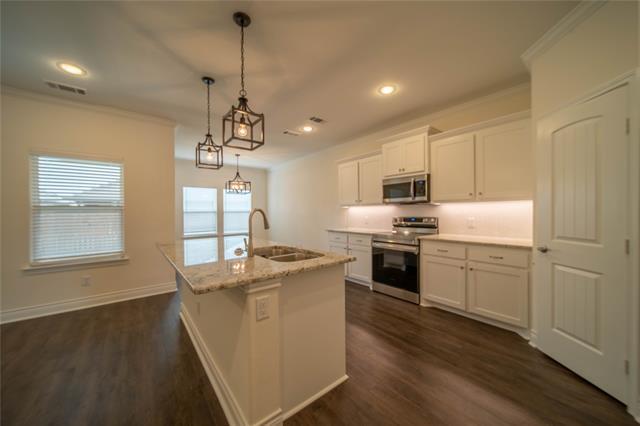 Foto del edificio - 8509 Christie Ln