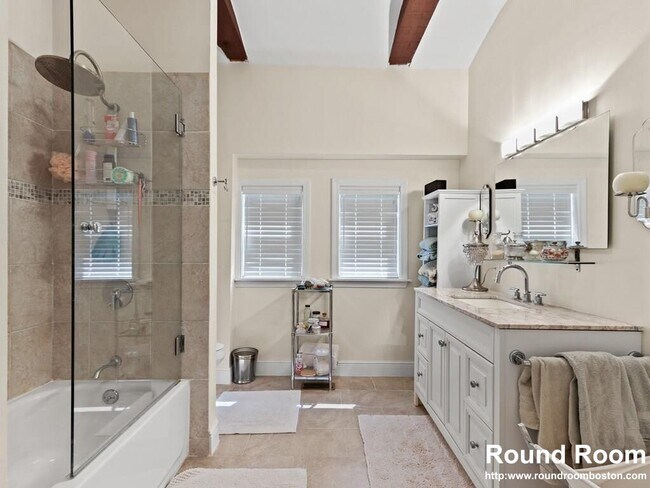 Foto del edificio - 66 Saunders St