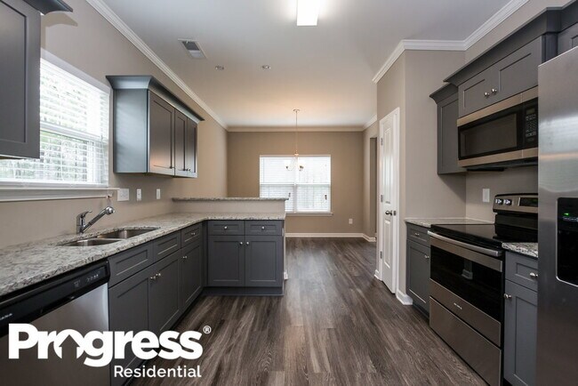 Building Photo - 628 Fieldcrest Dr
