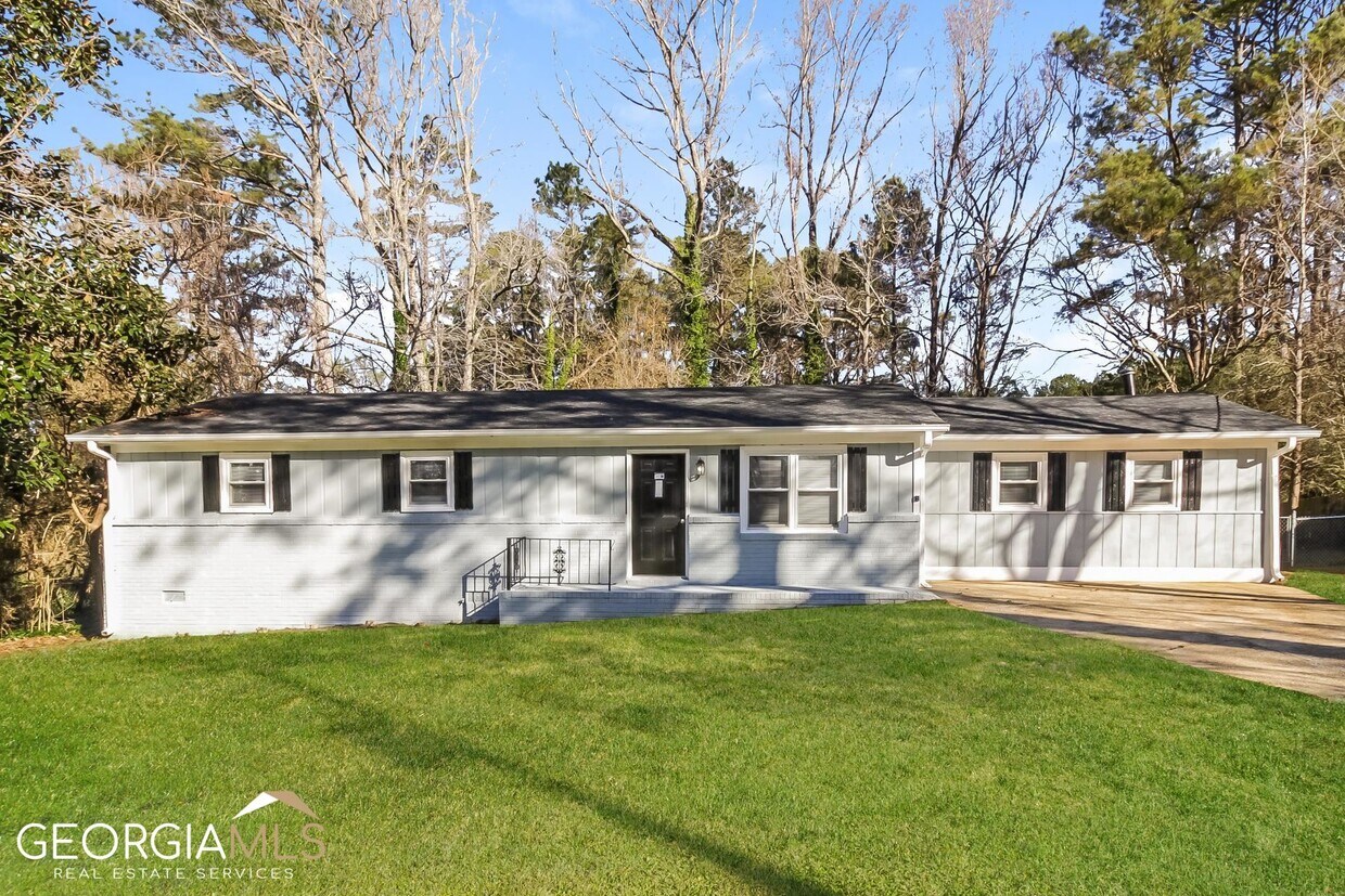 3791 S Ridge Dr, Lithia Springs, GA 30122 House Rental in Lithia