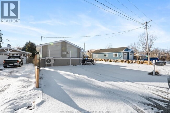 Building Photo - 1752 Erie Ave