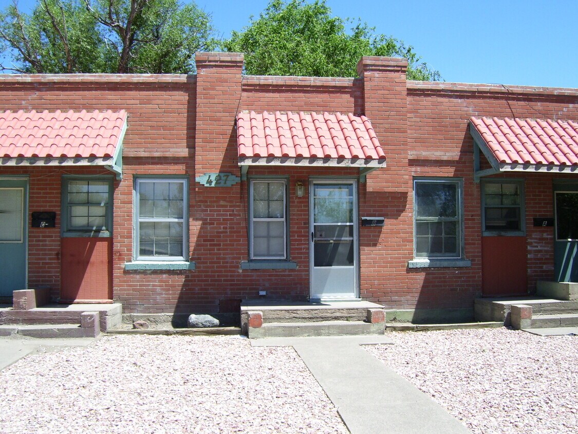 Primary Photo - 427 8th St