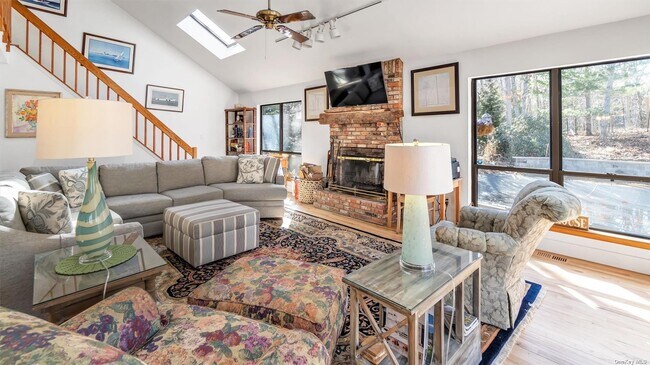 Foto del edificio - 40 Bonac Woods Ln