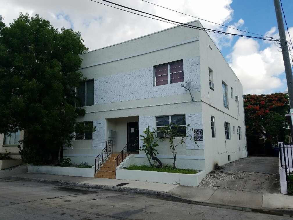 Primary Photo - Marlins Park Apartments