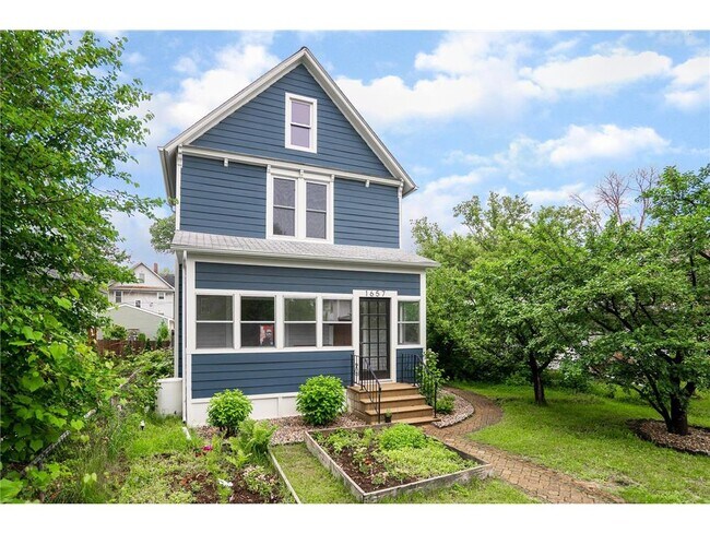 Building Photo - 1657 Dayton Ave