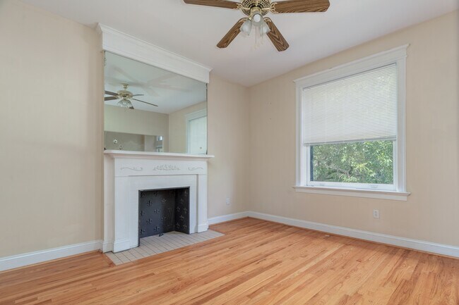 Building Photo - 6008 Washington Blvd