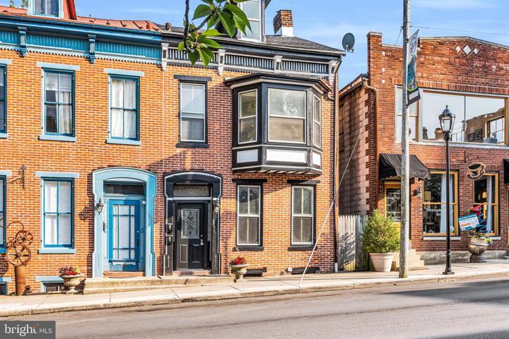 Foto principal - 254 W Philadelphia St