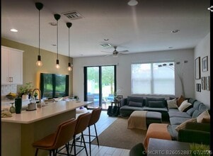 Building Photo - 10084 Brickhill Dr