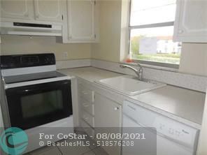 Foto del edificio - 9855 Sandalfoot Blvd
