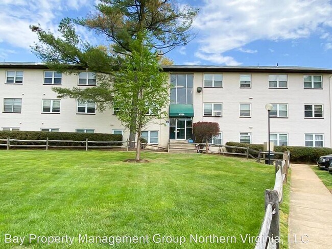 Foto del edificio - 2 br, 1 bath House - 4254 Buckman Rd Unit 4
