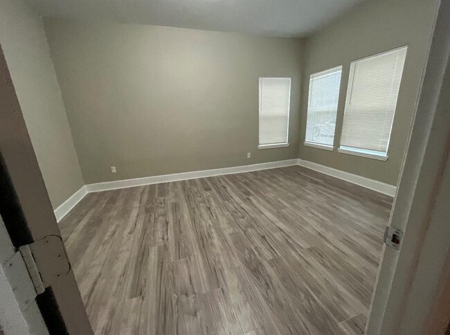 Foto del edificio - 4618 Polk St