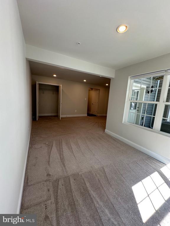 Building Photo - 8032 Trotters Chase
