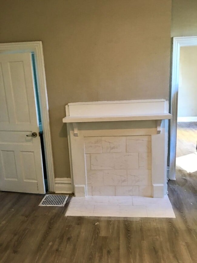 Photo - 108 Hallock St Apartment