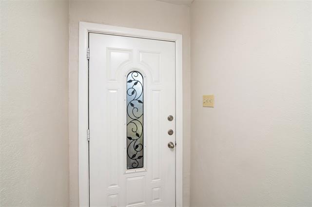 Building Photo - 4738 El Campo Ave