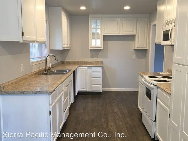 Building Photo - 4 br, 2 bath House - 108 Louis Lane