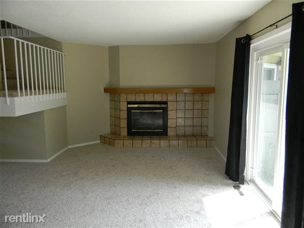 Building Photo - 2530 E 26th St