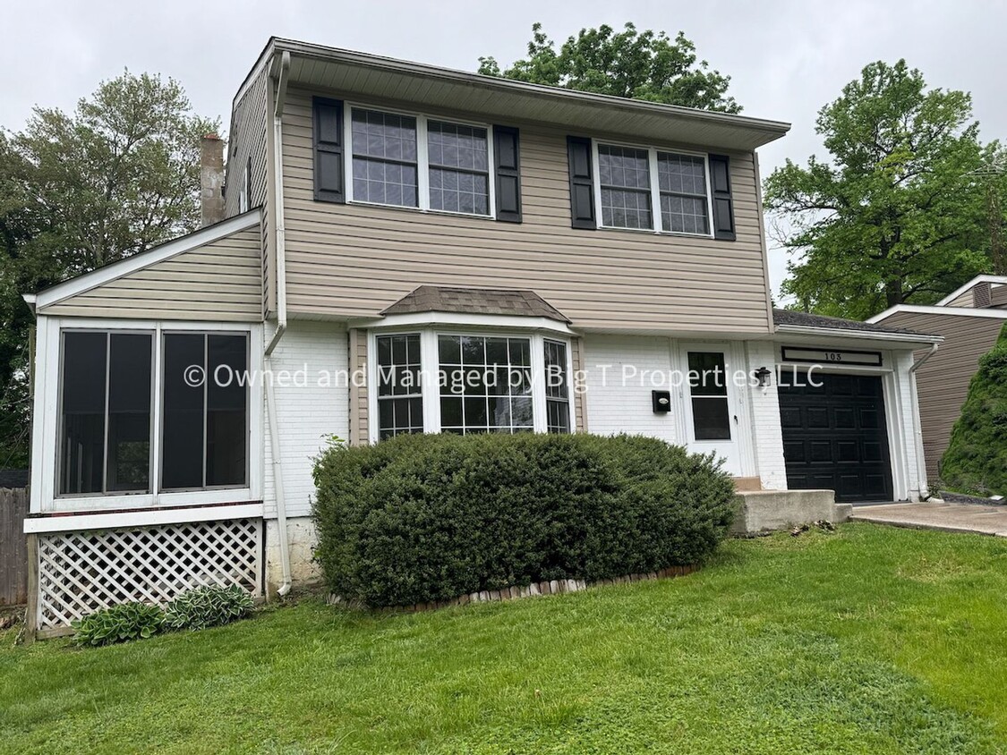 Primary Photo - Cute Single Family in Established Claymont...