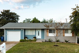 Building Photo - 417 Forest Glen Dr