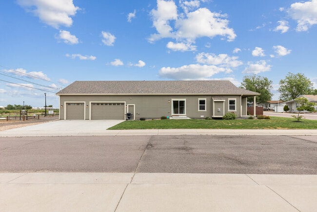 Foto del edificio - Gorgeous 3 beds 2 baths in Hudson!