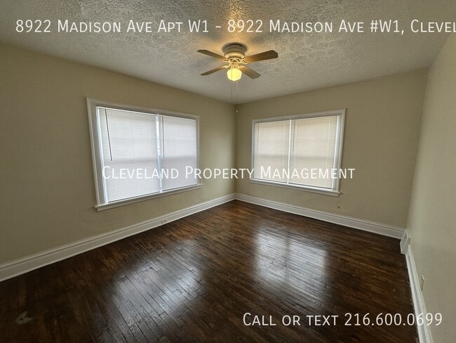 Building Photo - Westside 3-Bedroom Apartment *$450 securit...