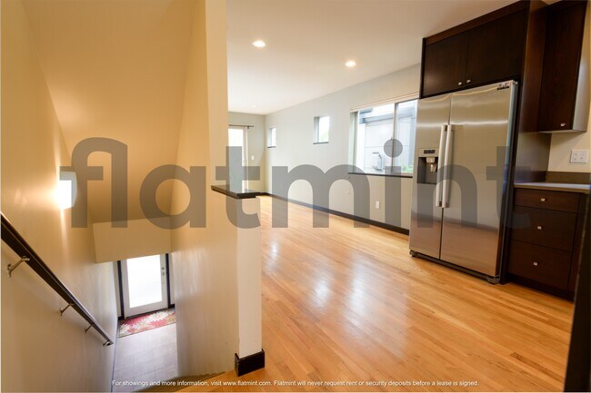 Foto del edificio - 1512 44th Ave SW