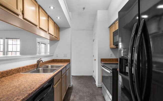 Foto del edificio - 13101 Briarcliff Terrace