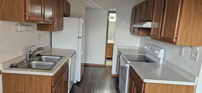 Building Photo - Terrace Apartments II