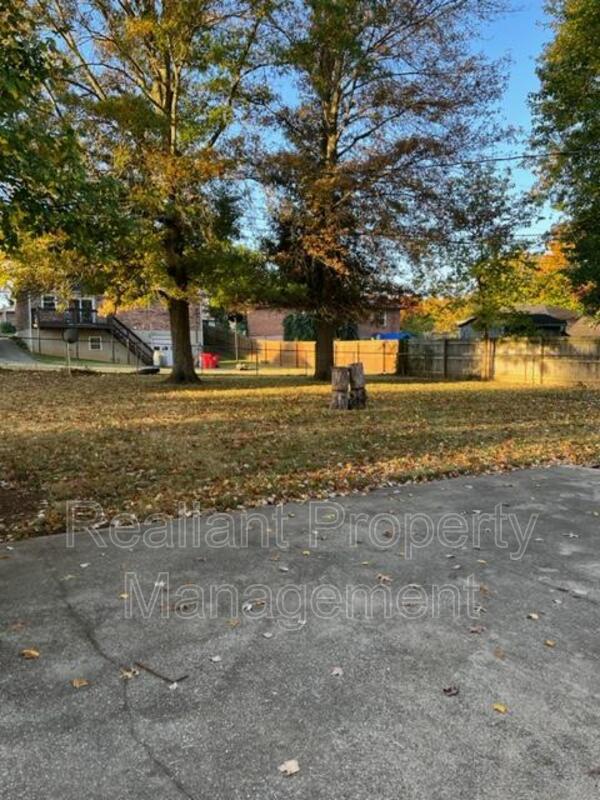 Building Photo - 262 Biloxi Dr