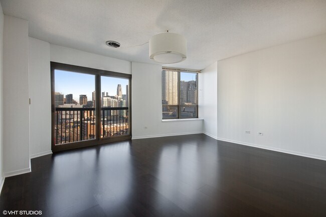 Building Photo - 400 N LaSalle St