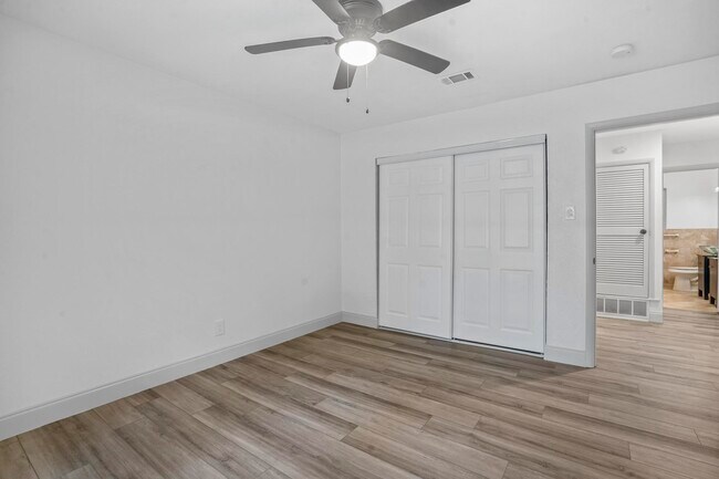 Foto del edificio - 514 Canyon Ridge Dr