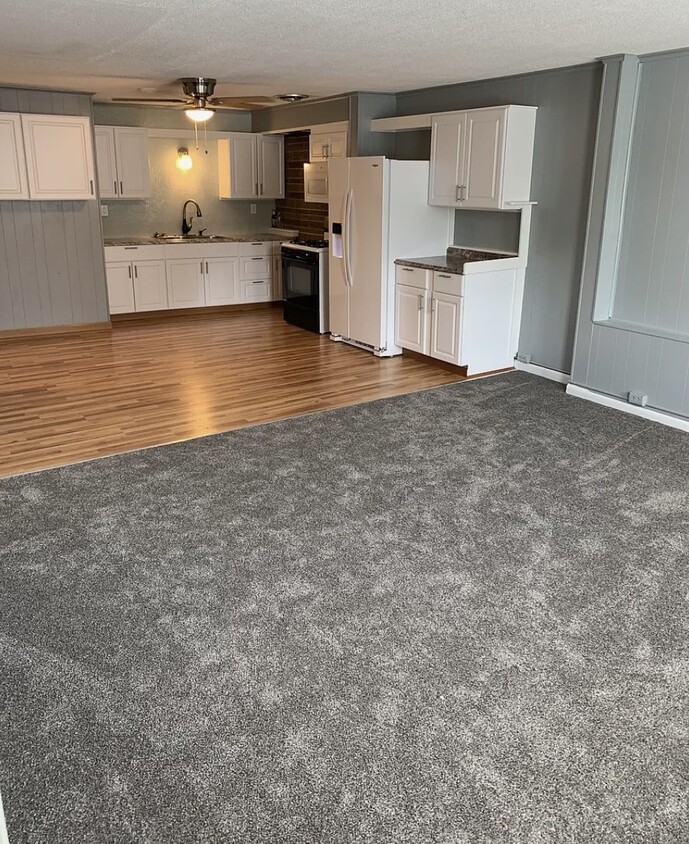 Kitchen - 2527 James St