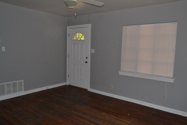 Foto del edificio - 709 Northside Dr