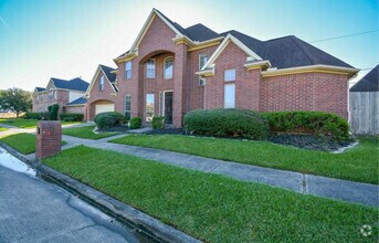 Building Photo - 4034 Glen Cove Dr