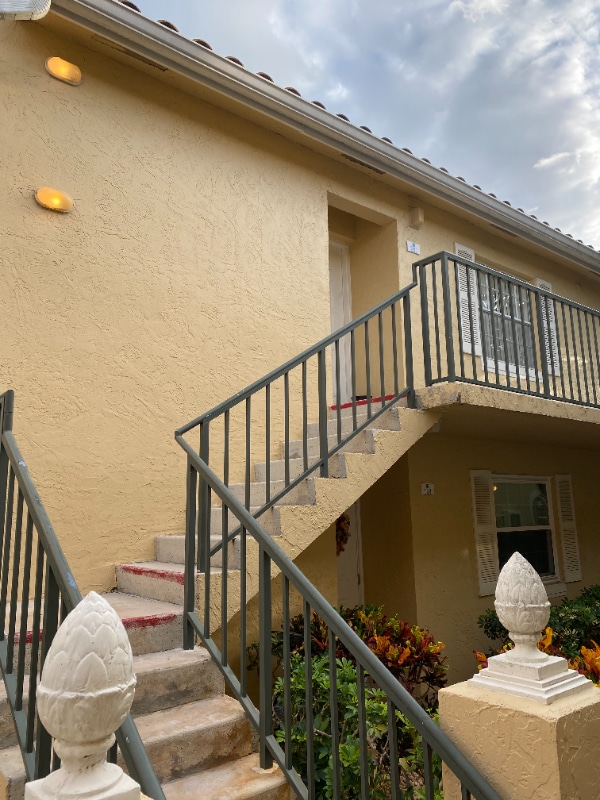 Photo - 1130 Lake Shore Dr (Lake Park, FL)