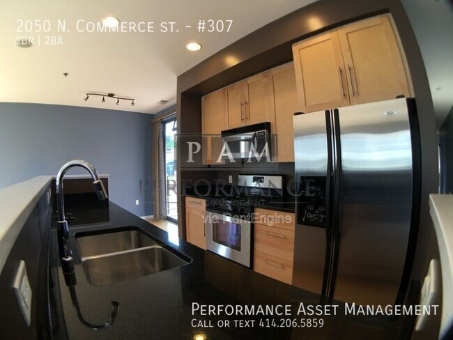 Foto del edificio - 2050 N Commerce St