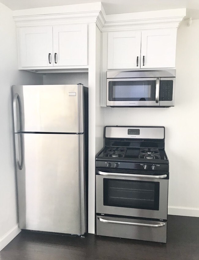 Foto del edificio - 1261 E 3rd St