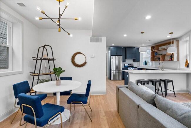 Foto del edificio - 2941 N Lawndale Ave
